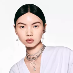 METEORA LAYERED PENDANT