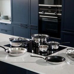 2 HANDLES CASSEROLE, HOME CHEF