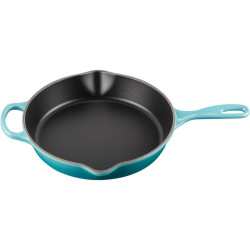 CAST IRON DEEP DOUBLE POUR SPOUTS SKILLET