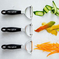 VEGETABLE SERRATED PEELER, 48082