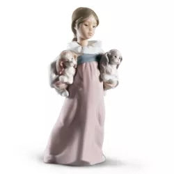 FIGURINE ARMS FULL OF LOVE...