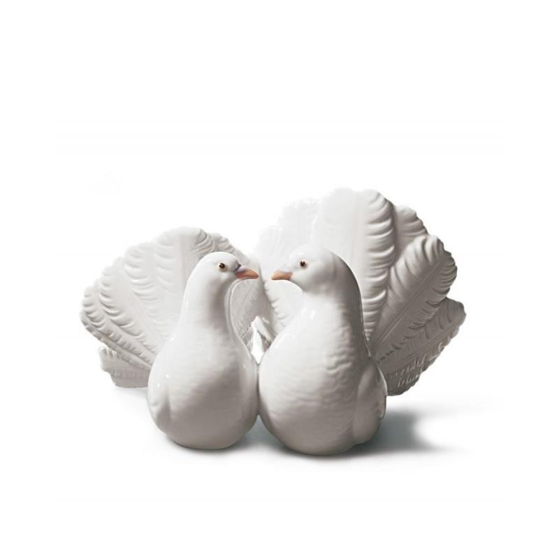 FIGURINE COUPLE OF DOVES 1001169