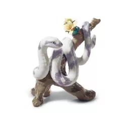 THE SNAKE FIGURINE 1006780