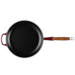 28 CM CAST IRON FRYING PAN, WOODEN HANDLE