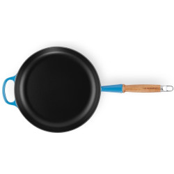28 CM CAST IRON FRYING PAN, WOODEN HANDLE