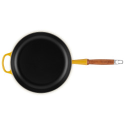 28 CM CAST IRON FRYING PAN, WOODEN HANDLE