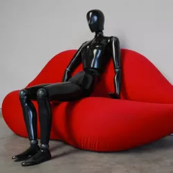 RED MOUTH SOFA, LIMITED EDITION