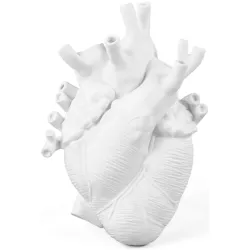 WHITE HEART VASE 25 CM, LOVE IN BLOOM